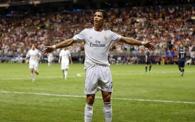 熊猫体育热评-伊尼戈·马丁内斯这防守动作干净利落